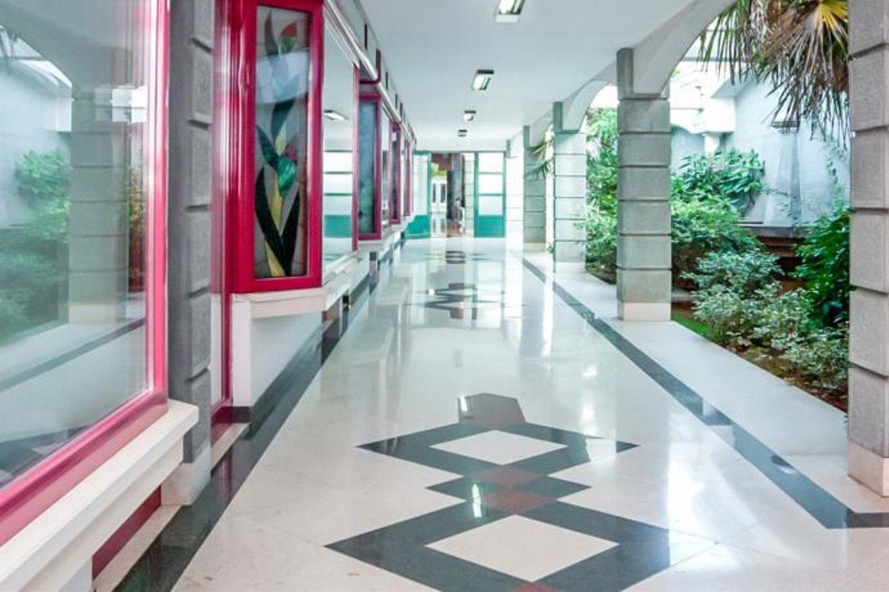 Hotel Eminent Подгориця Екстер'єр фото