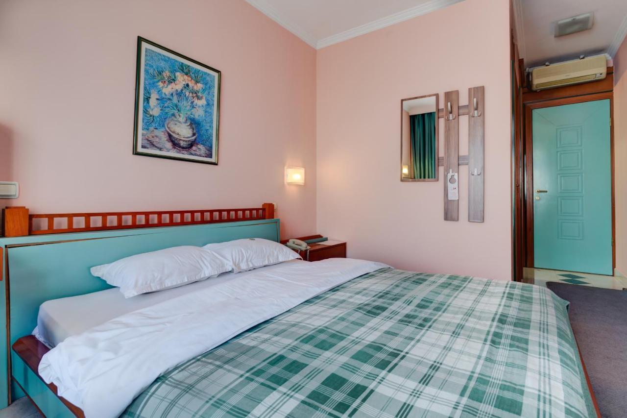 Hotel Eminent Подгориця Екстер'єр фото